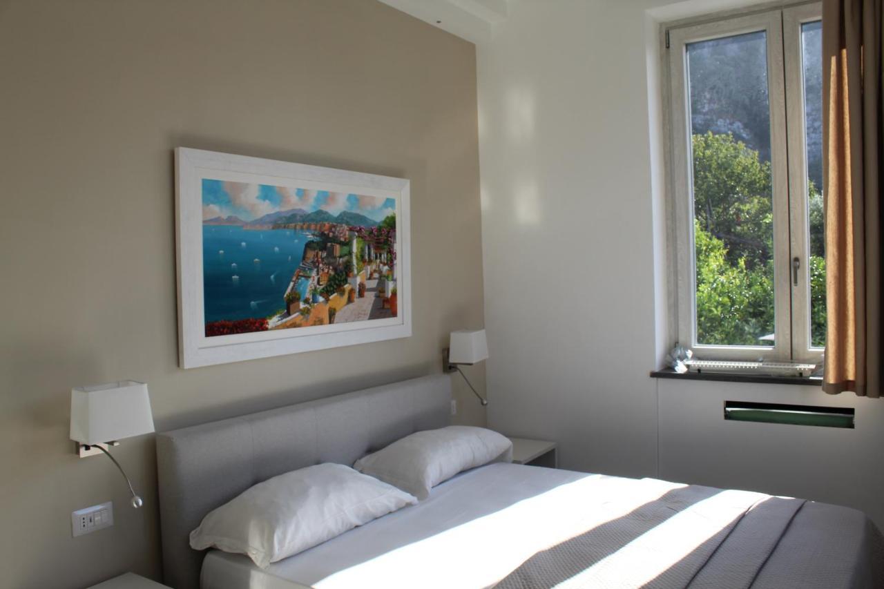 Villa Emanuel White Sorrent Exterior foto